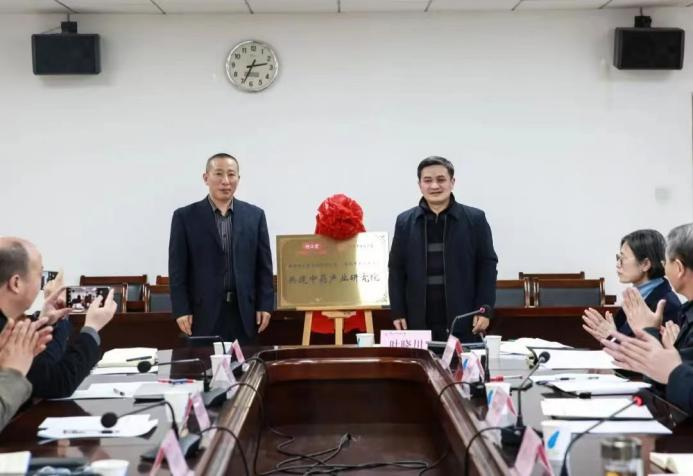 202303200935465113.png 1677822116731645.png